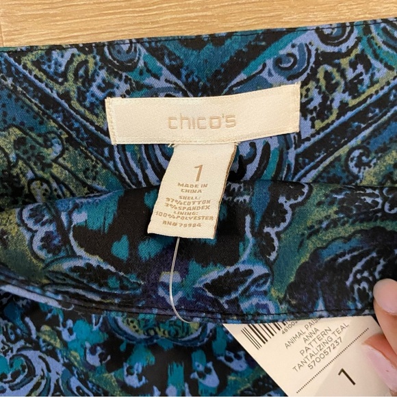 Chicos Animal Paisely Anna Skirt Size 1 NWT - Picture 7 of 8